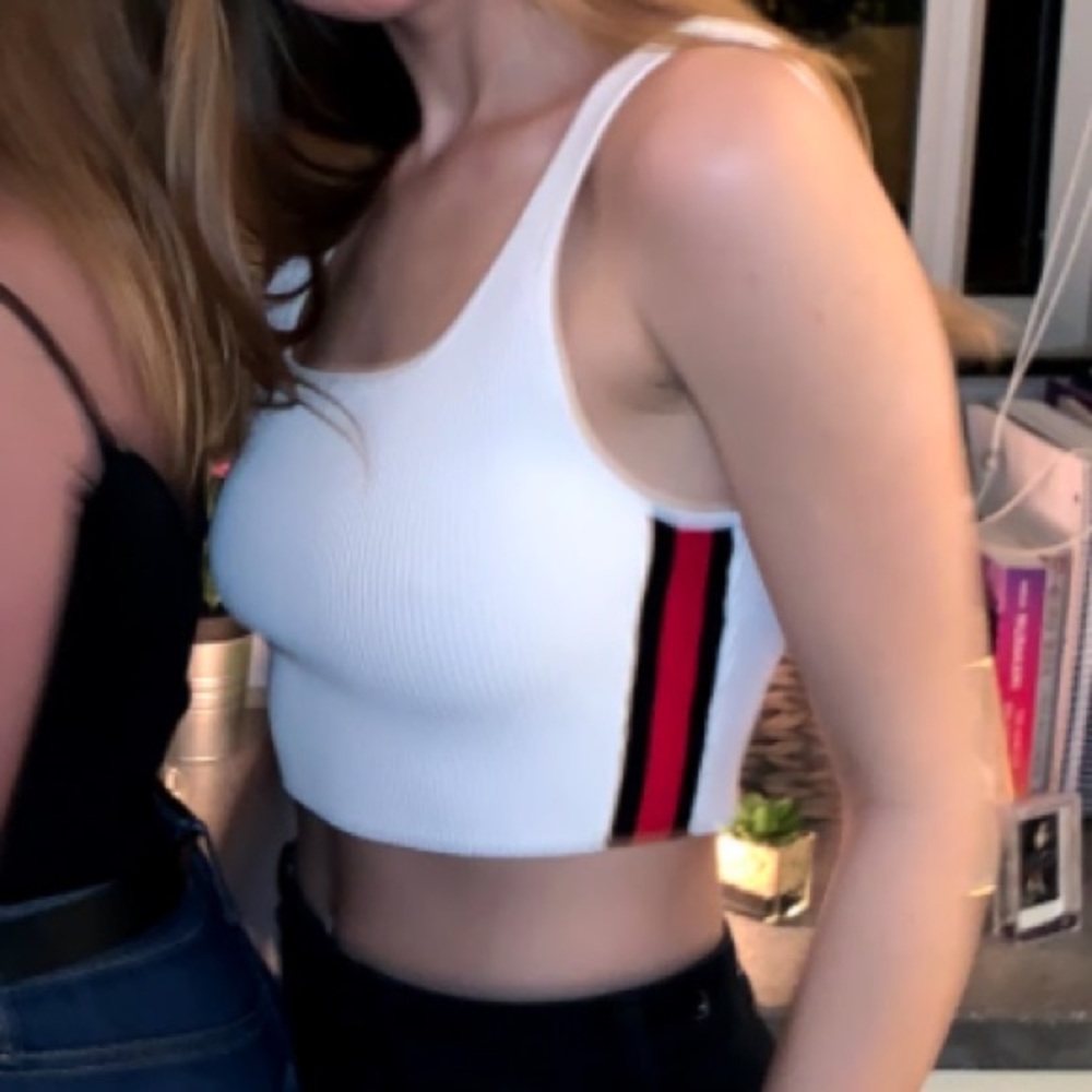 Aritiza ribbed sculpt tank!